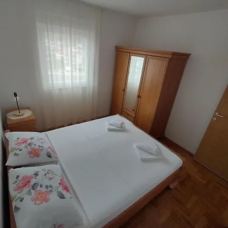 Jelena Apartment *